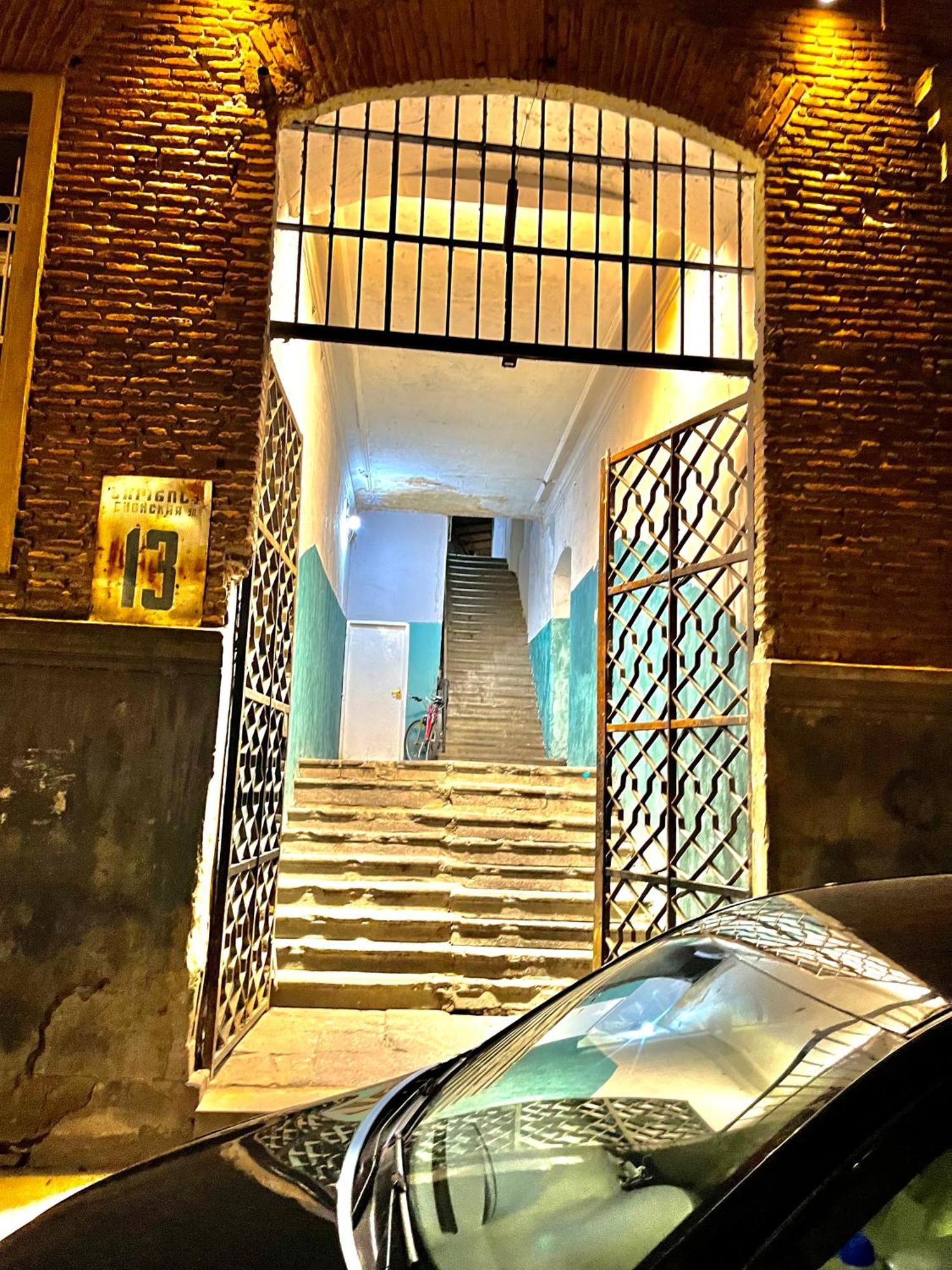 Sweet Home In Old Tbilisi Eksteriør billede